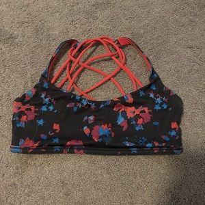 Lululemon Free to Be Bra